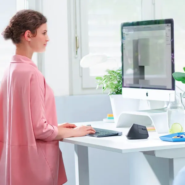 Мышь беспроводная MX Vertical Advanced Ergonomic, графитовая Logitech (910-005448) - Фото 8