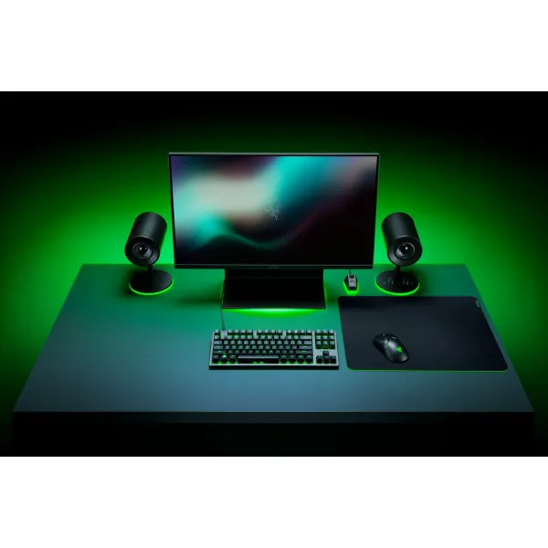 Коврик для мыши Gigantus V2 Large, чёрный Razer  (RZ02-03330300-R3M1) - Фото 1