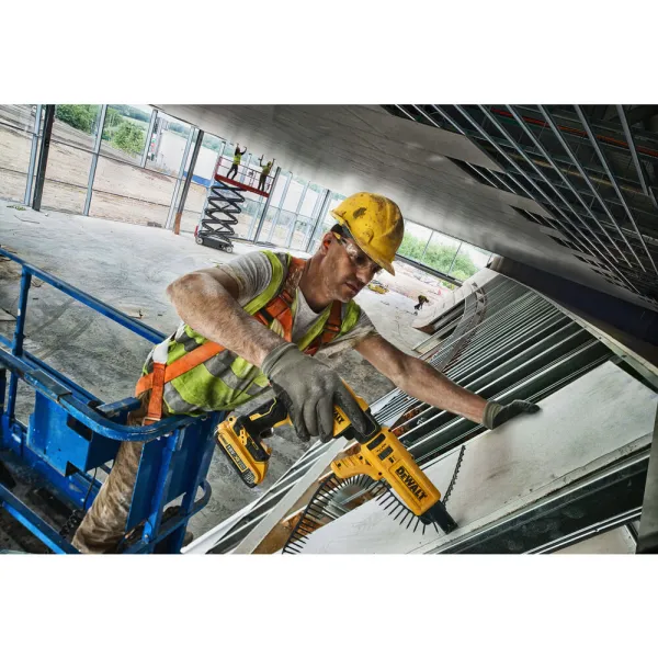 Шуруповерт аккумуляторный DCF620N DeWALT (DCF620N) - Фото 2