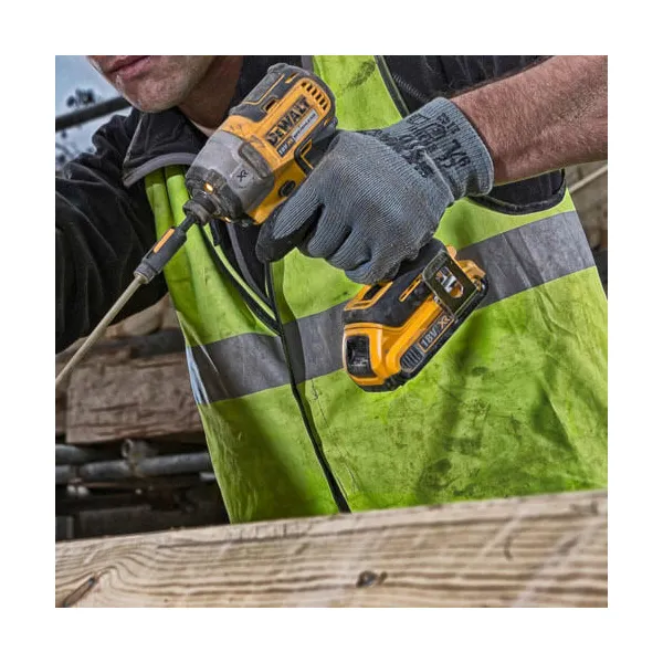 Шуруповерт ударный аккумуляторный DCF887N DeWALT (DCF887N) - Фото 1