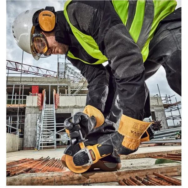 Шлифмашина угловая DCG405P2 DeWALT (DCG405P2) - Фото 1