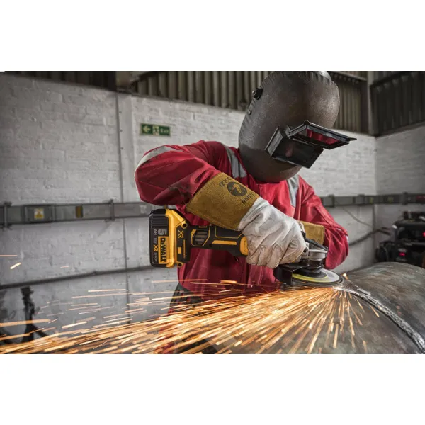Шлифмашина угловая DCG405P3 DeWALT (DCG405P3) - Фото 1