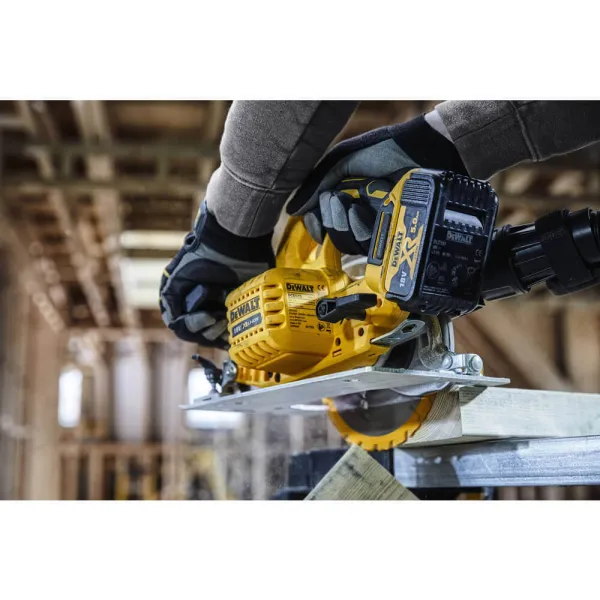 Пила дисковая аккумуляторная DCS570P2, сумка TSTAK DeWALT (DCS570P2) - Фото 4