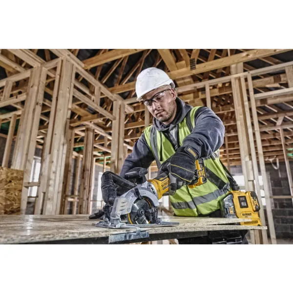 Пила дисковая аккумуляторная DCS571NT, сумка TSTAK DeWALT (DCS571NT) - Фото 6
