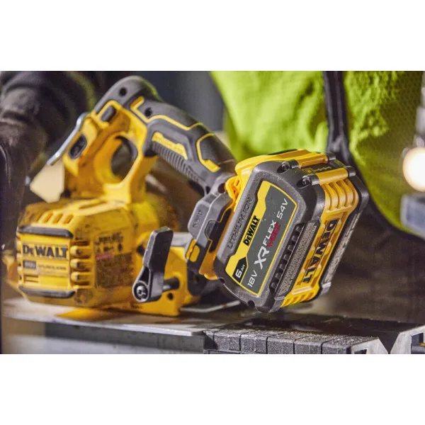 Пила дисковая аккумуляторная безщіткова DCS573T1, сумка TSTAK DeWALT (DCS573T1) - Фото 1
