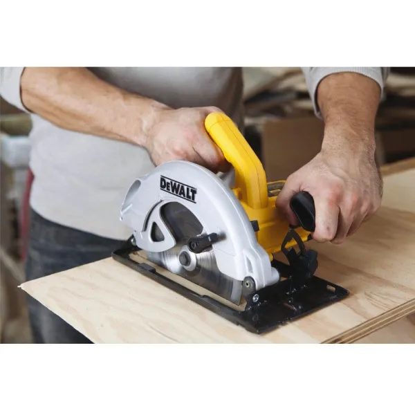 Пила дисковая DWE560K DeWALT (DWE560K) - Фото 3