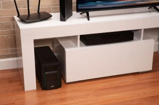 Джерело безперебійного живлення Easy UPS 2200VA/1200W APC (BVX2200LI-GR) - Фото 2