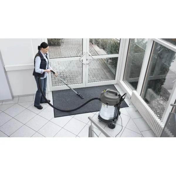 Пылесос профессиональный NT 70/2 Me Classic Karcher (1.667-306.0) - Фото 1