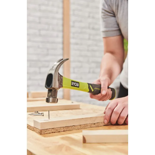 Молоток столярный RHHCC450 450г магнитный держатель рукоятка стекловолокно Ryobi (5132006033) - Фото 3