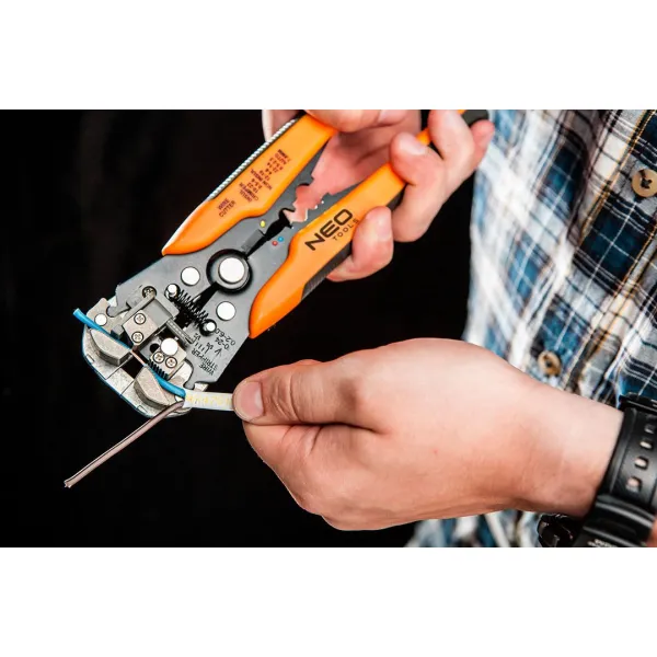 Съемник изоляции автоматический, 0.5-6м/кв., RG6/59, кусачки, 205мм Neo Tools (01-500) - Фото 1