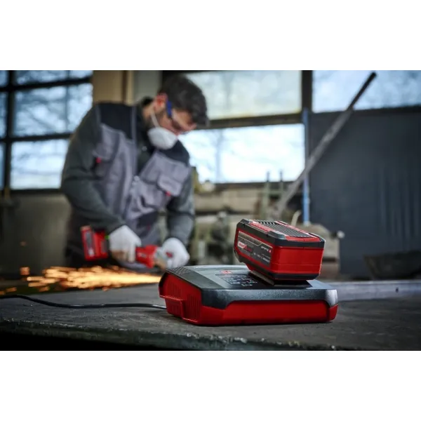 Зарядное устройство PXC Boostcharger 3A PXC, 18В,  8А, 0.83кг Einhell (4512155) - Фото 1