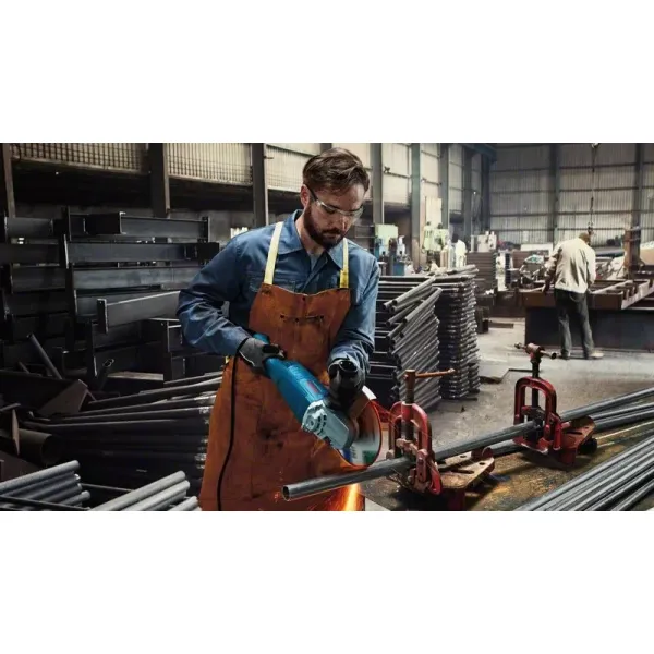 Шлифмашина угловая GWS 2200, 230мм, 2200Вт, 6500об/мин, 5.4кг Bosch (0.601.8C1.320) - Фото 2