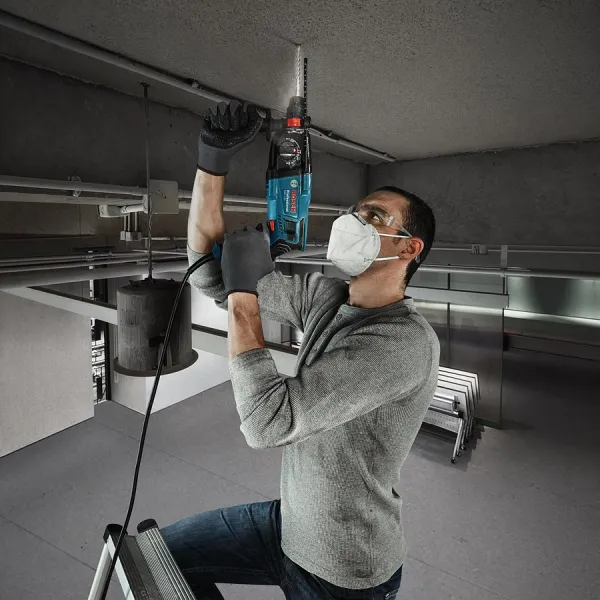 Перфоратор GBH 220, SDS-plus, 720Вт, 2Дж, 2.3кг Bosch (0.611.2A6.020) - Фото 2