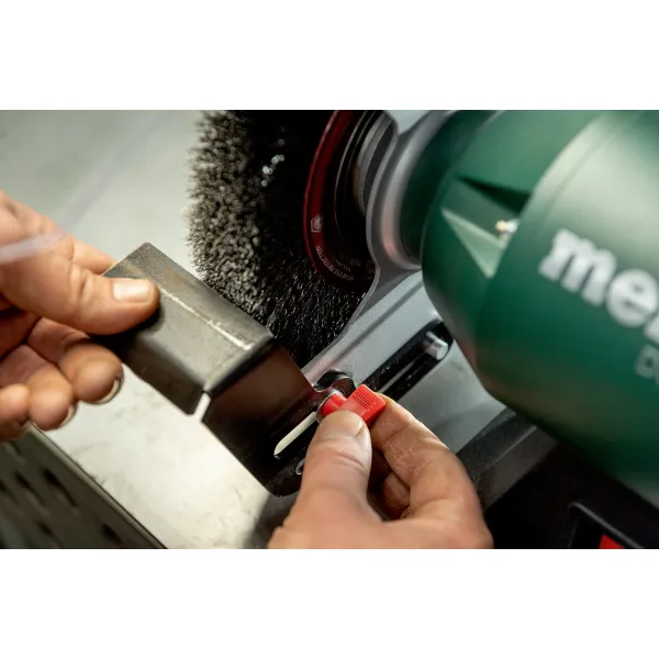 Станок точильный DSD 200 PLUS, 750Вт, круг 200x25, 2980ооб/мин, 17.8кг Metabo (604210000) - Фото 6