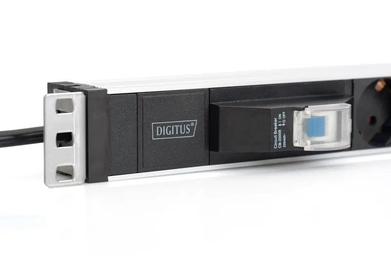 Блок силовий 6xРозеток, 1U, 2м, 16A, 250V, автомат, вилка Schuko чорний Digitus (DN-95417) - Фото 3