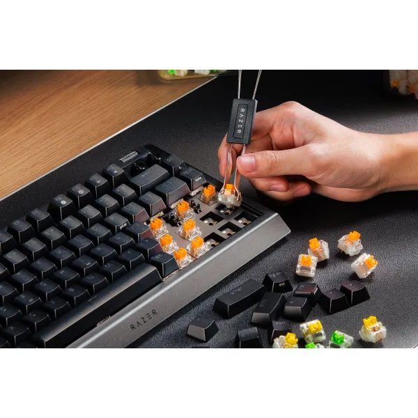 Клавиатура USB-A, RGB BlackWidow V4 Switch, чёрная Razer (RZ03-05000100-R3M1) - Фото 8