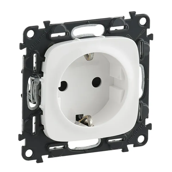 Розетка Valena Allure, шторки, 16А 250V, винтовые клеммы, белая Legrand (753724) - Фото 3