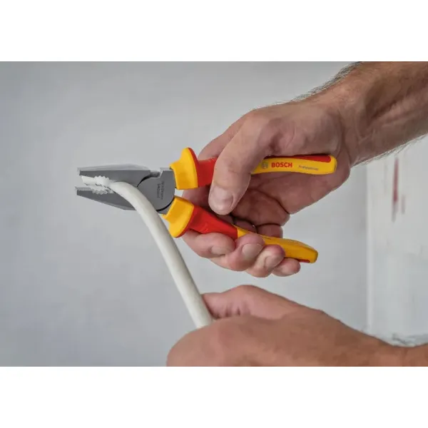 Плоскогубцы комбинированные Professional, 180 мм Bosch (1.600.A02.NE1) - Фото 1