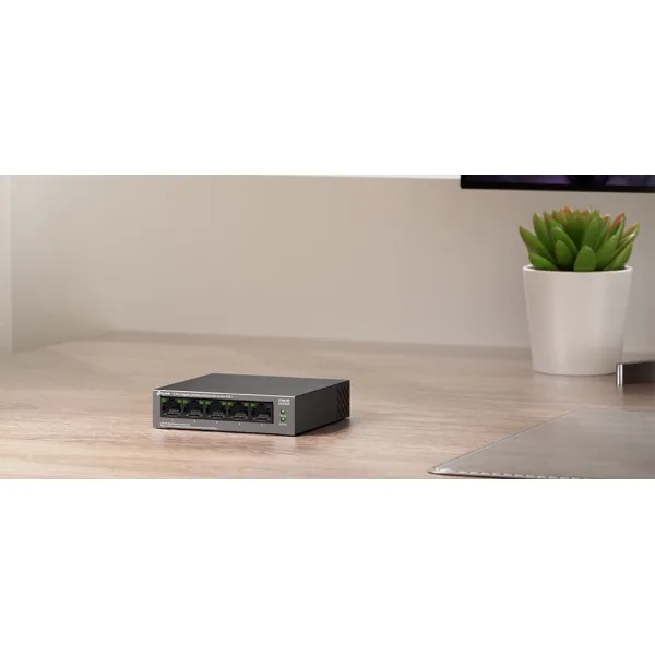 Коммутатор TP-LINK (LS105GP) - Фото 1