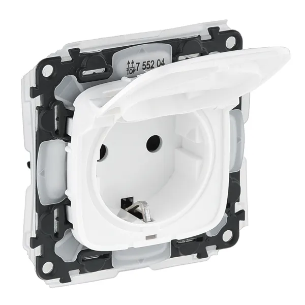 Розетка 2К+З Valena Allure, шторки, IP44, белая Legrand (755204)