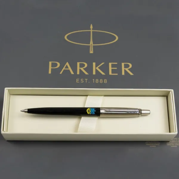 Ручка шариковая Parker JOTTER 17 Originals UKRAINE Black CT BP огненный Тризуб (15632_T0316u) - Фото 4