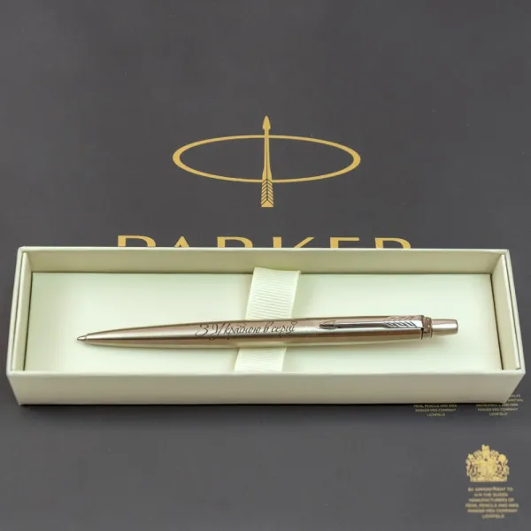 Ручка шариковая Parker JOTTER 17 UKRAINE SS CT BP С Украиной в сердце (16132_T208b) - Фото 3