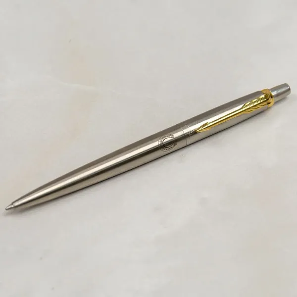 Ручка шариковая Parker JOTTER 17 DESIGN SS GT BP Подкова на счастье (16032_R106b) - Фото 6