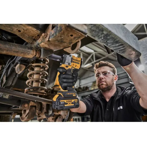 Гайковерт ударный аккумуляторный 18В 610Нм DeWALT (DCF921NT) - Фото 7